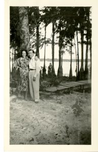 Mildred and Claude Pepper at Lake Bradford, 1940. 